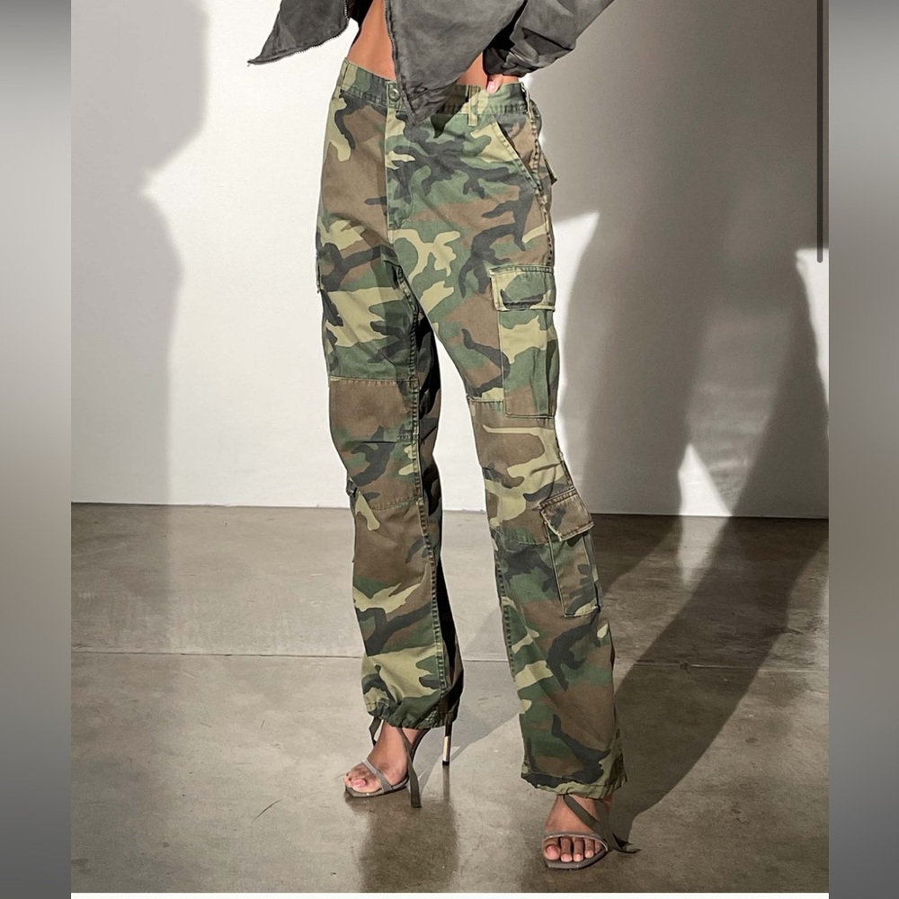Local European Camo Cargo Size M/L
